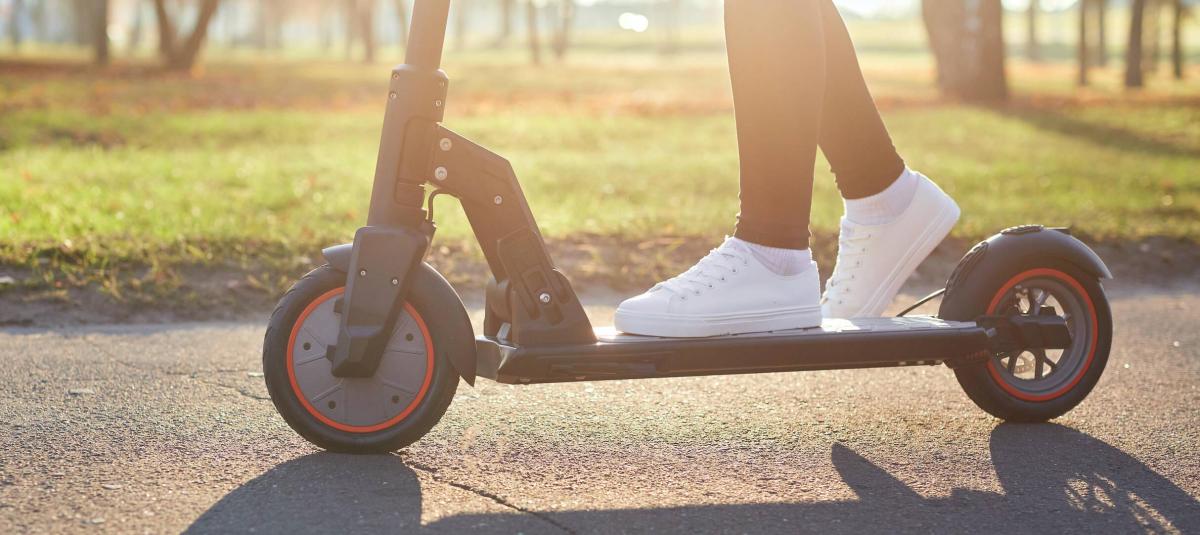 ¿Las patinetas eléctricas tendrán que pagar SOAT? Los mitos y verdades sobre la nueva reglamentación de movilidad sostenible en Colombia
